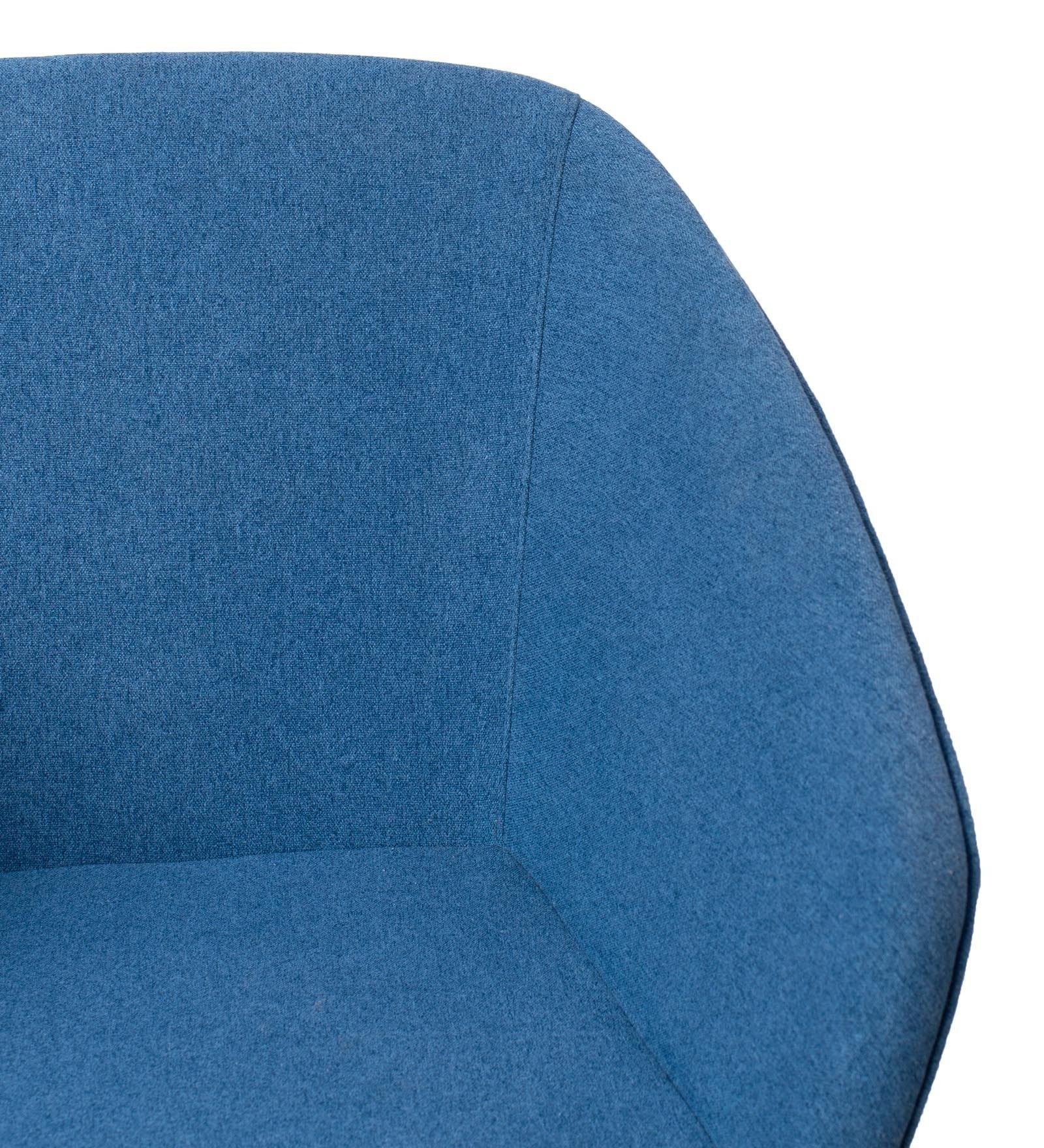 quadro-modern-lounge-chair-in-blue-colour-by-otium-living-quadro-modern-lounge-chair-in-blue-colour--32b57c